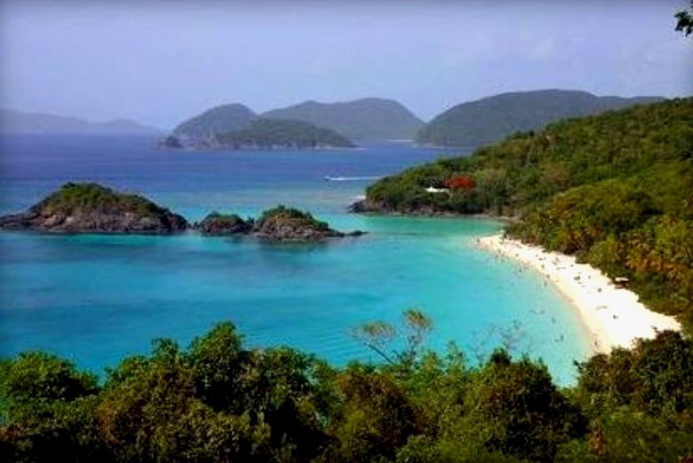 Trunk Bay, St. John, US Virgin Islands.